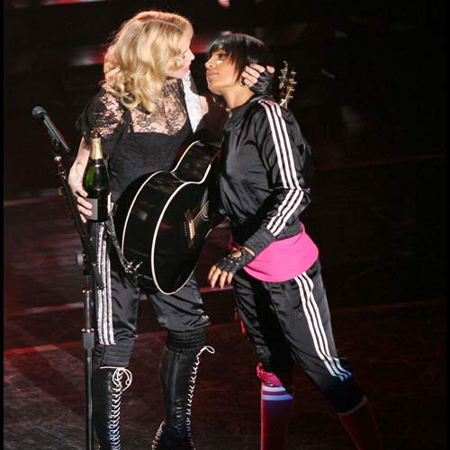 Madonna-Kiss.jpg