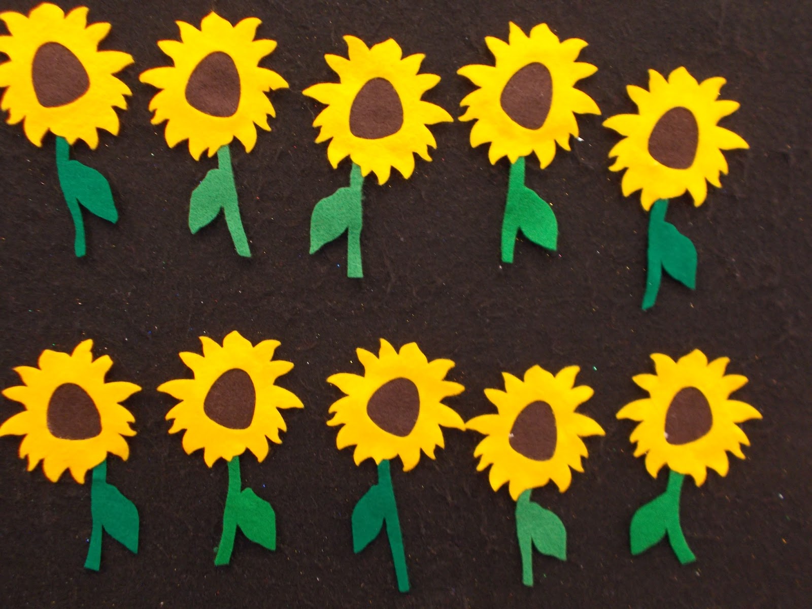 Fun with Friends at Storytime Here Comes the Sun...Flower