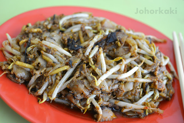 Outram Park Fried Kway Teow Mee in Singapore Outram-Park-Fried-Kway-Teow-Mee-Singapore