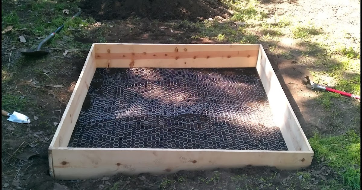 Gopher Proof Garden Beds | Krafty Fox
