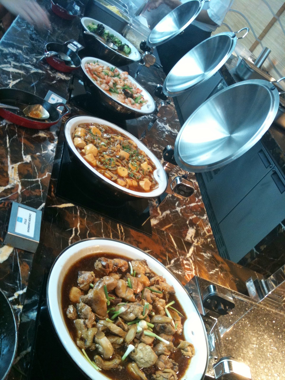 MY wOrLd Buffet lunch RISE MBS