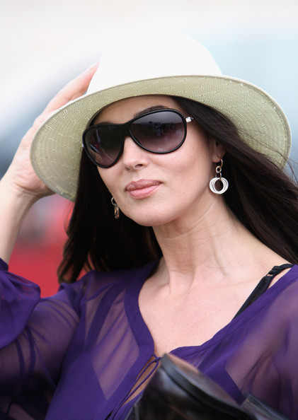 Monica Bellucci Hairstyles Angled Bob Hairstyle