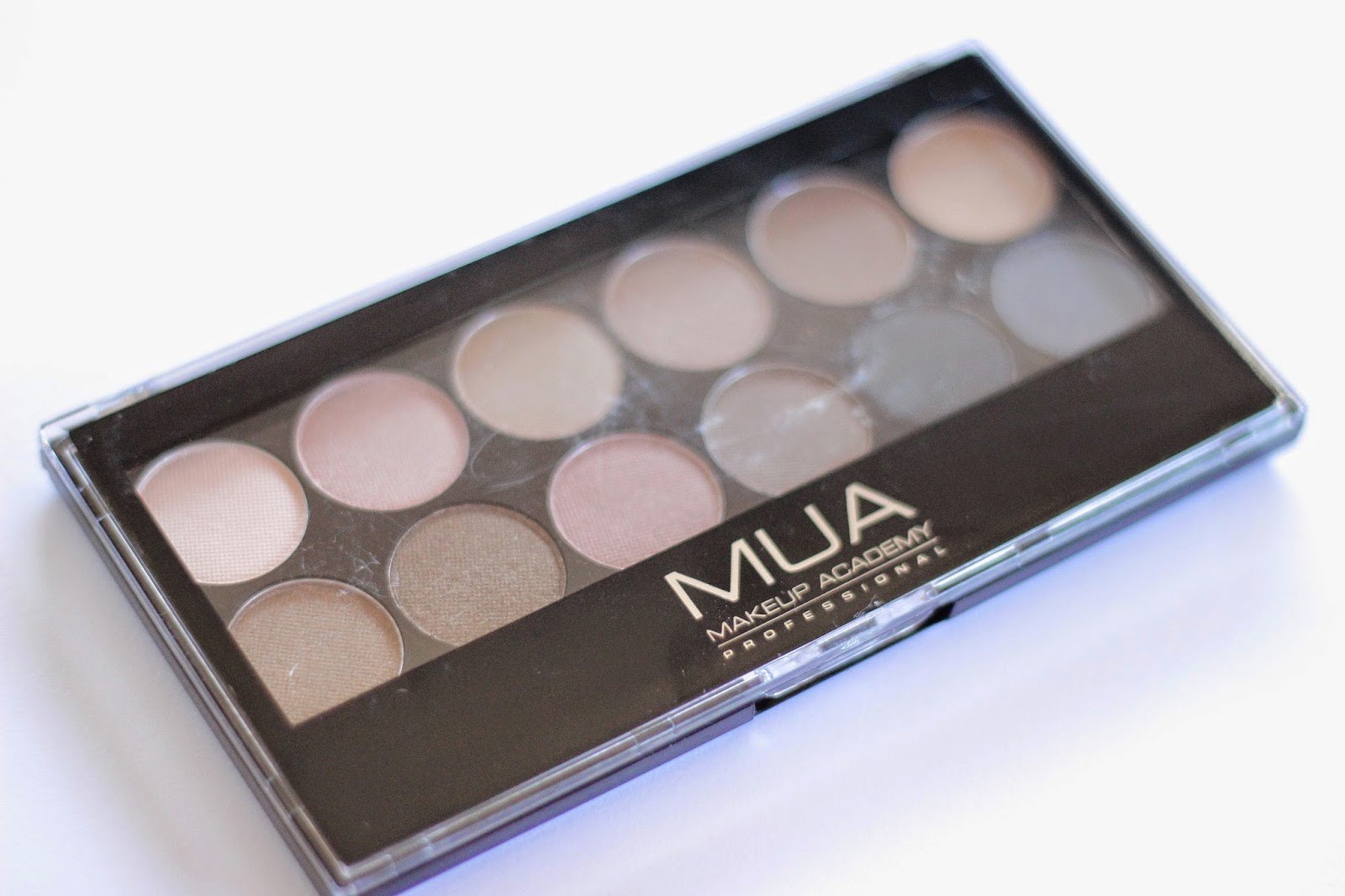 review swatches look MUA Undressed pallet