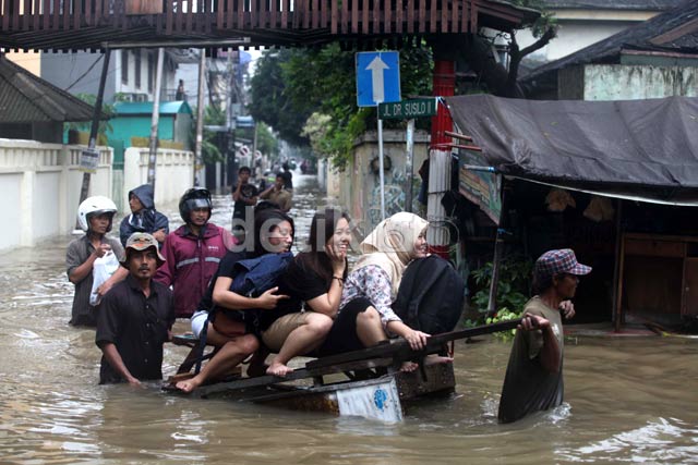 SamBung Cerita: Hari ini Jakarta Banjir, Melanda secara Merata