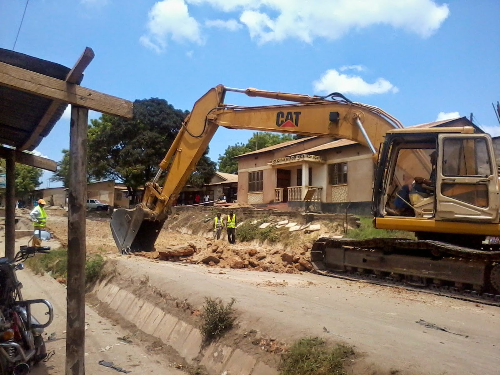cha changarawe ambacho bado ni kero kubwa licha ya vifusi vichache