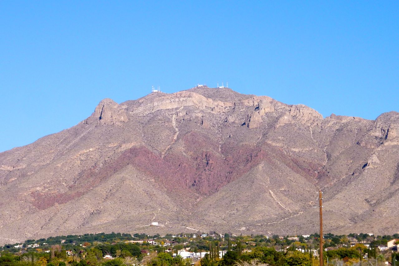 I swear I see Jaba the Hutt in this picture r/Pareidolia