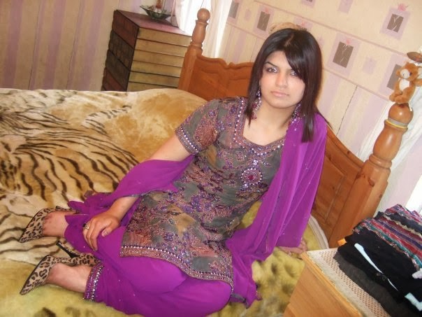 Hot And Sexy Pakistani Girls Pictures And Wallpapers Hot And Sexy Pakistani Girls Pictures And Wallpapers