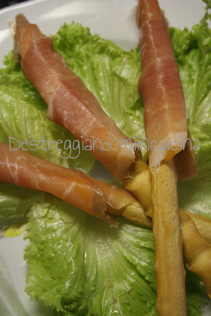 Destreggiandomi in cucina Stuzzichini di melone e prosciutto