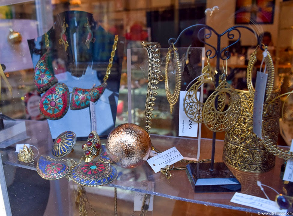 Shopping On Shoreditch High Street | London Must-Dos #eastlondon #shopping #bricklane #tips #retailtherapy #markets #shoreditch #traveltips Shopping On Shoreditch High Street