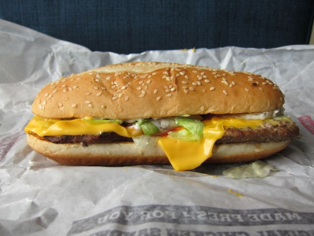 Review: Burger King - Extra Long Cheeseburger