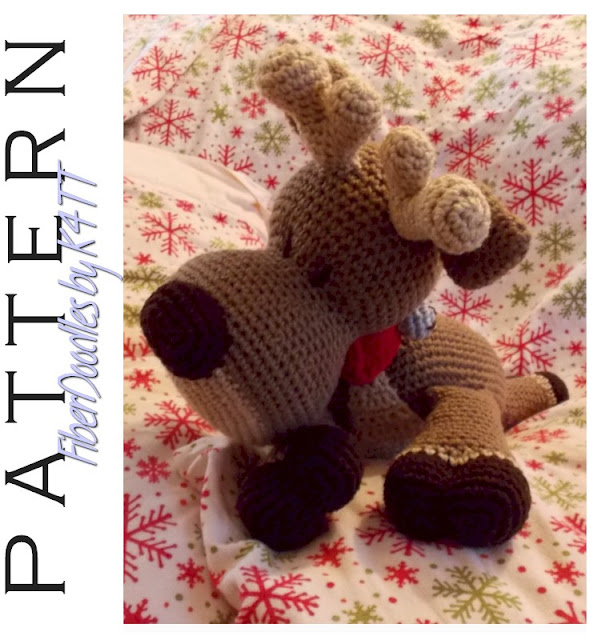 PP006 - Pillow Pal Reindeer