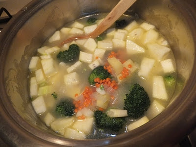 Kremalı Brokoli-Kabak-Patates-Mercimek Çorbası / Kısaca Sebze Çorbası :-)