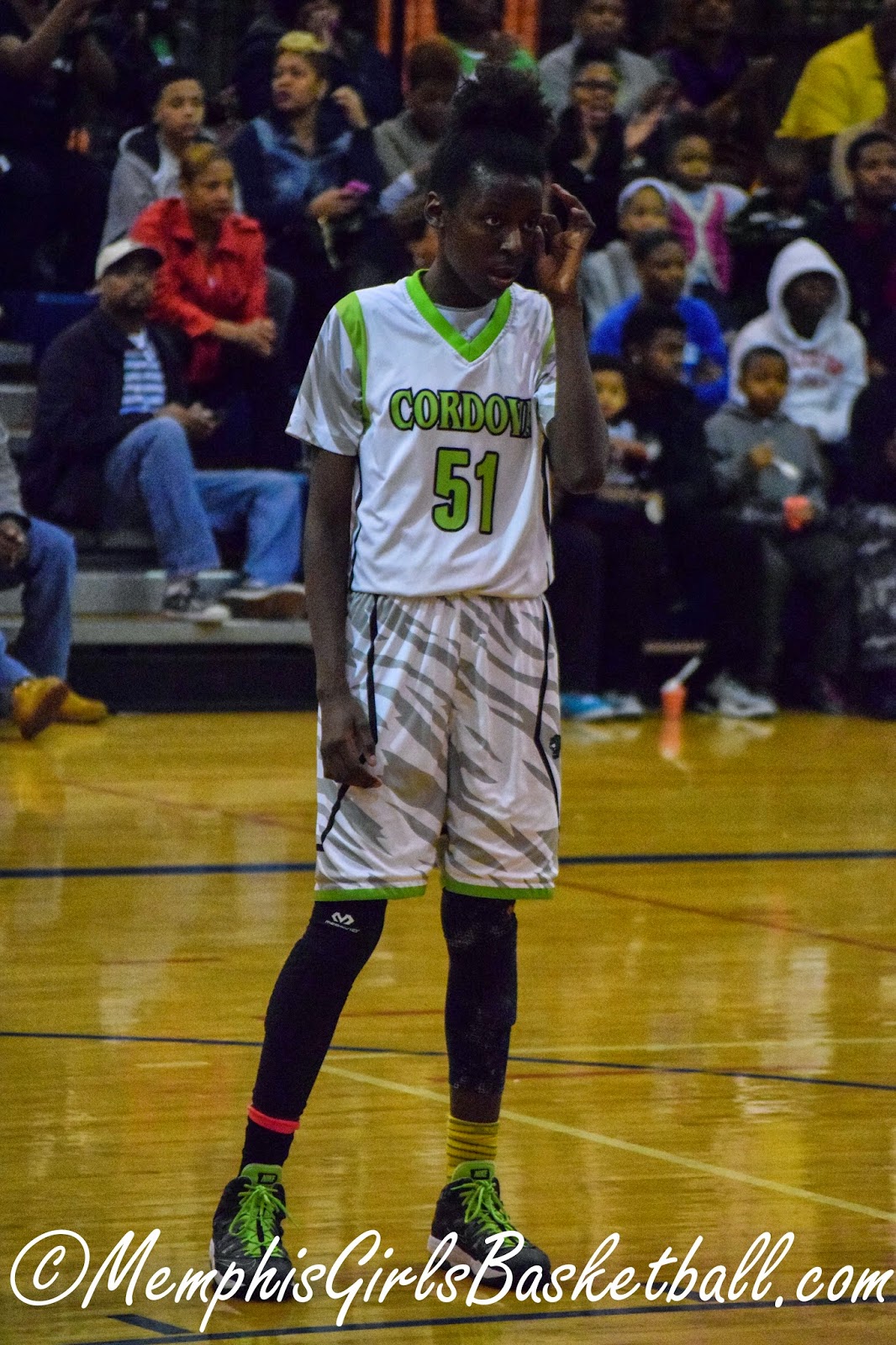 Memphis Girls Basketball Tori Sewell, Teal Battle, Jasmine Carson
