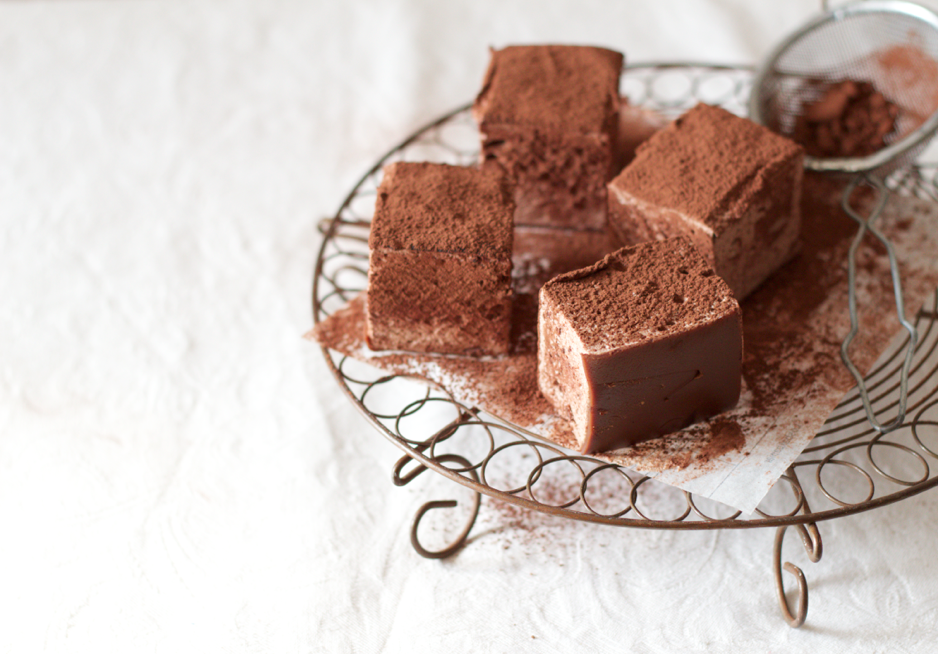 The Kate Tin Chocolate red wine toffee marshmallows