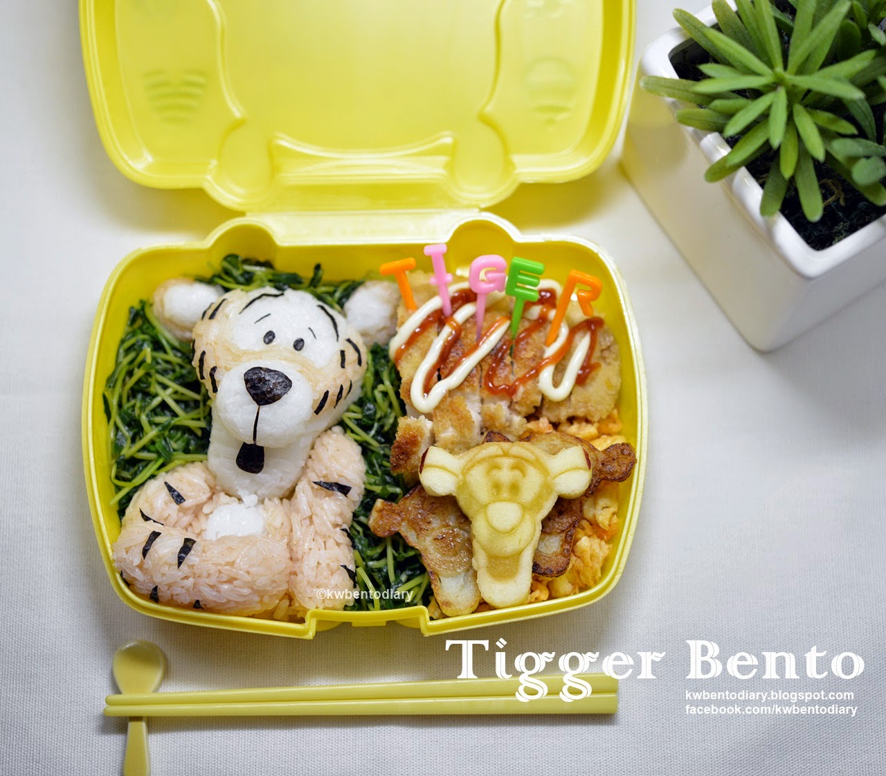 Disney Mickey  Lunch Box Bento Sausage Cutter Mold Bento AISO JAPAN 