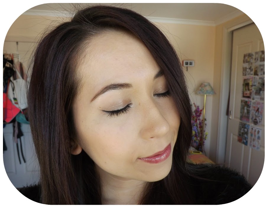 TUTORIAL Quick & Easy Everyday Eye Makeup taken by surprise