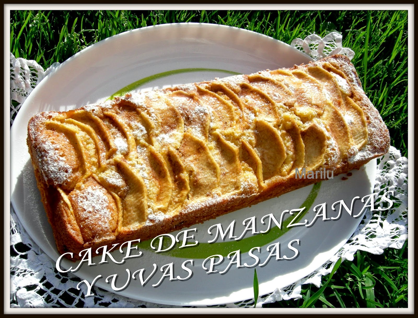 Cake De Manzanas Y Uvas Pasas
