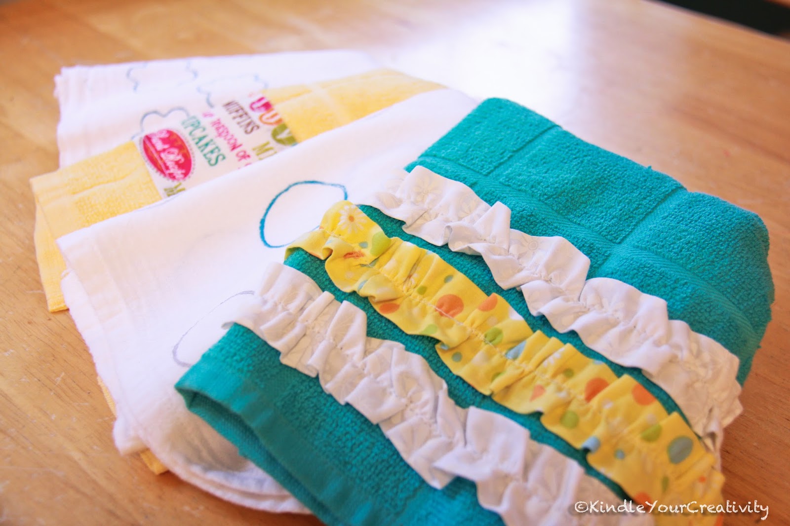 Kindle Your Creativity 3 Easy Ways to Decorate Kitchen Towels
