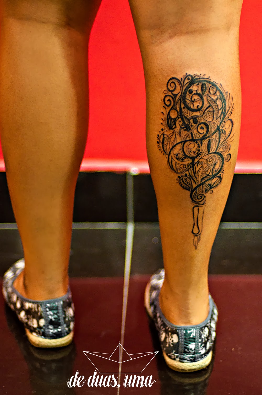 tatuagem feminina personalizada criatividade de duas uma doodling tattoo deduasuma
