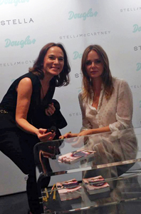 https://ladyofstyle.com/2014/09/stella-mccartney-douglas-event-munich.html