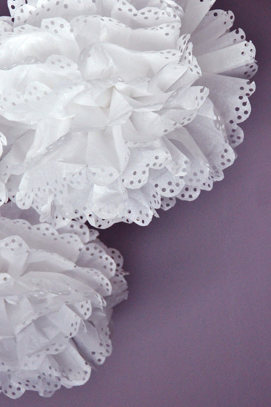 Aesthetic Nest Craft Eyelet Tissue Pom Poms (Tutorial)