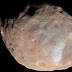 Phobos Jatuh ke Permukaan Planet Mars Secara Perlahan