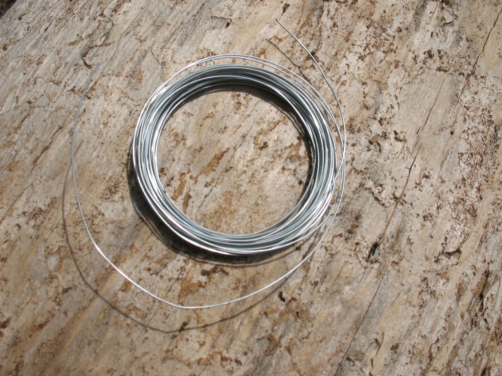 Sensible Survival Make an Improvised Wire Saw for Wilderness Survival?