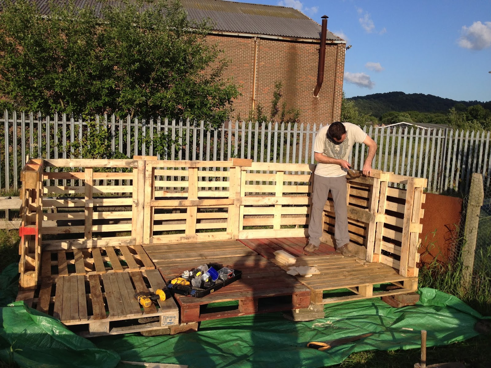 Shed From Pallets Plan