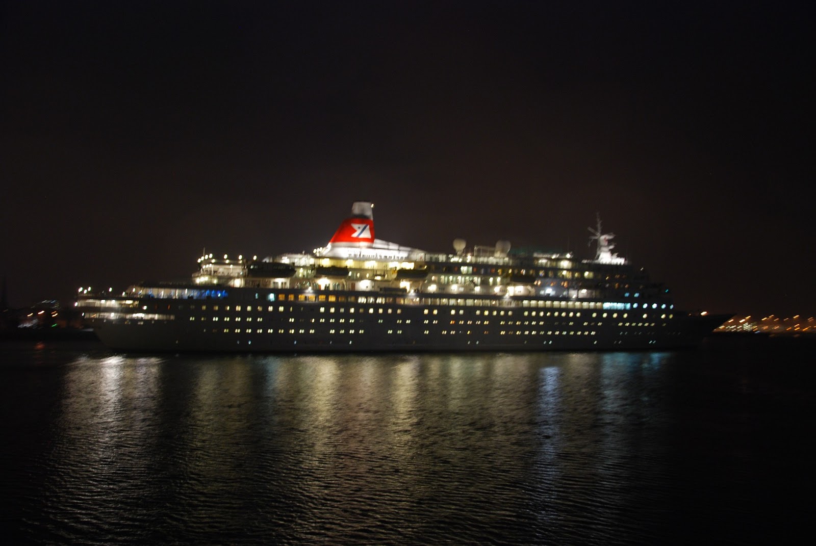 CRUISE SHIPS AND LINERS at Southampton