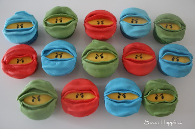 http://4.bp.blogspot.com/-t5NCBZuSRYA/VnR7pElKrRI/AAAAAAAAGBc/xzgKX8iVCXQ/s640/Lego%2BNinjago%2BCupcakes%2B1.JPG