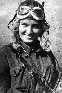 Comandante Piloto MARINA RASKOVA “LAS BRUJAS NOCTURNAS” (1912-1943)