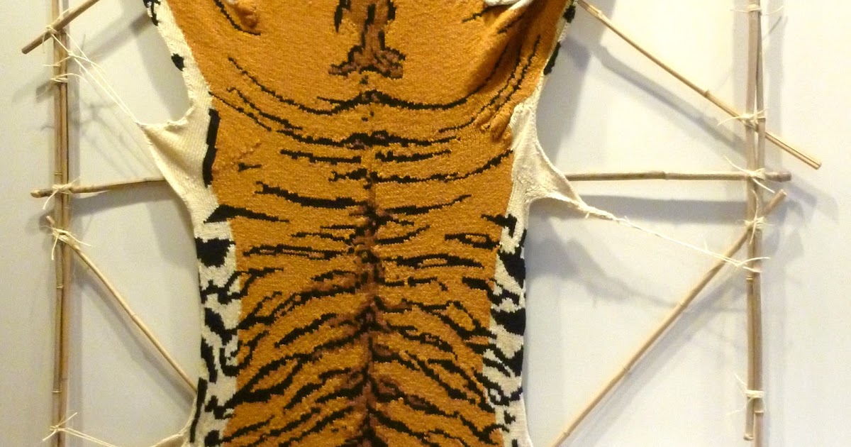 a thread from the edge Lion and Tiger Brand Yarn Flagship Store NYC