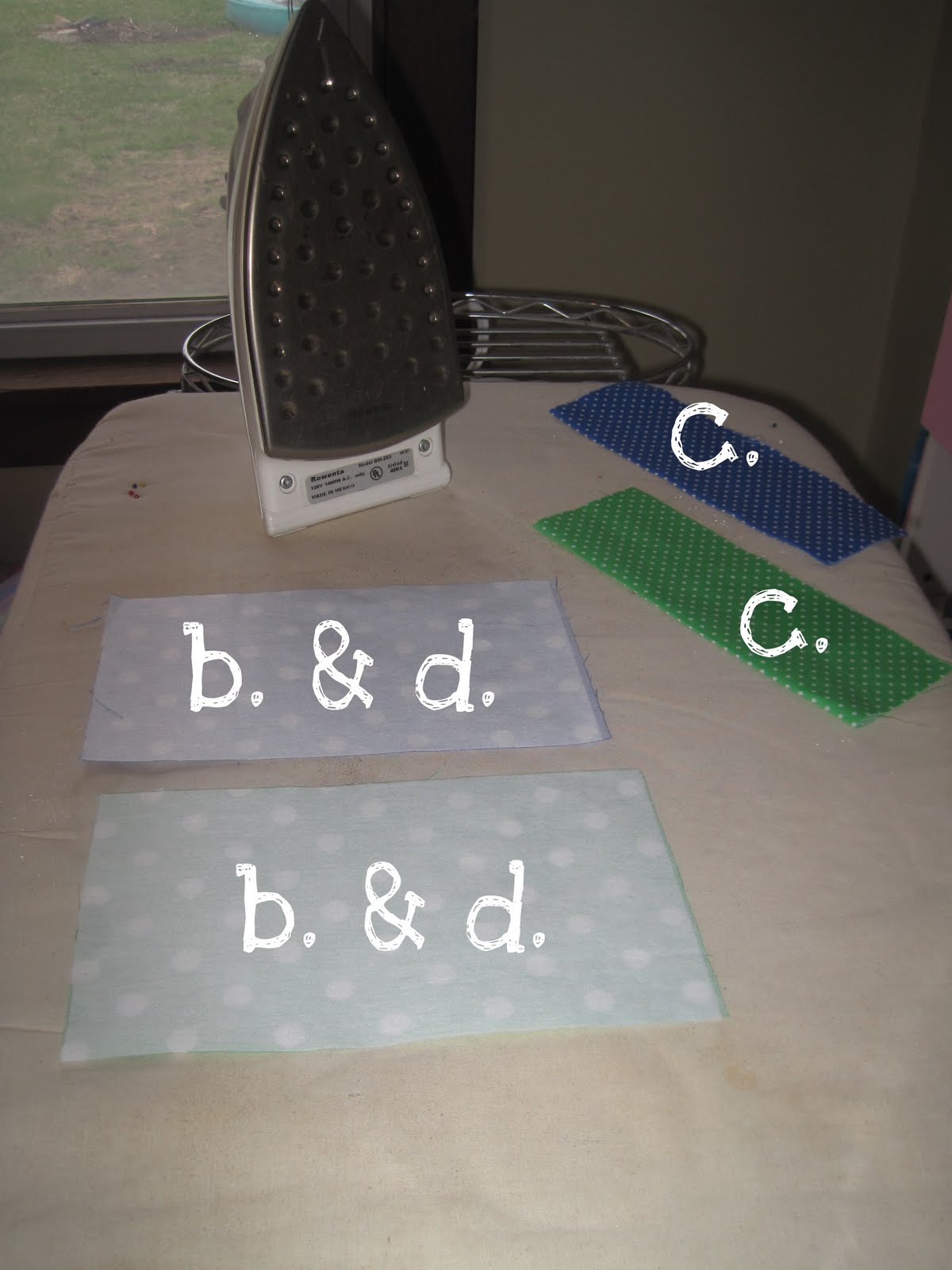 Mama Made It Jumbo Crayon Holder