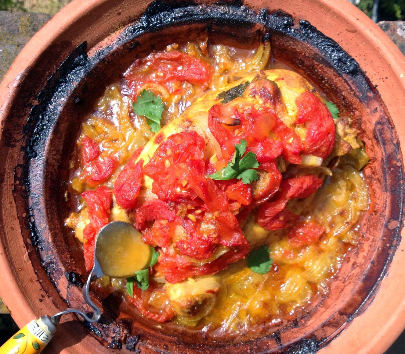 Moroccan Kemama tagine with sweet onions and tomatoes Fleur d'oranger