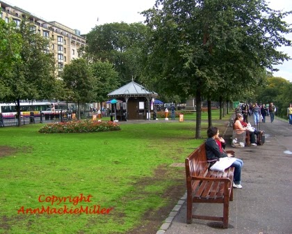 Queens Gardens Edinburgh Queens Gardens Edinburgh