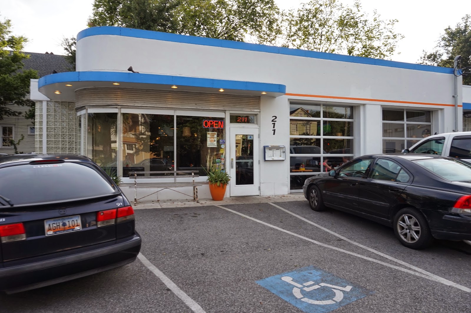 Fuel Restaurant (Downtown Charleston) Cosmos Mariners Destination