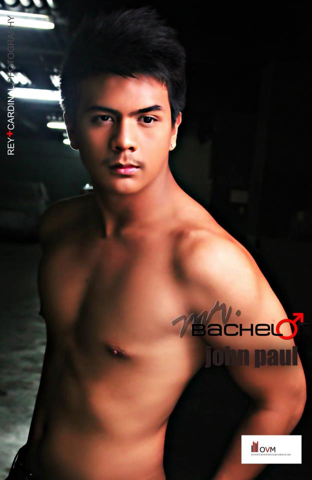 Luis Manzano Shirtless