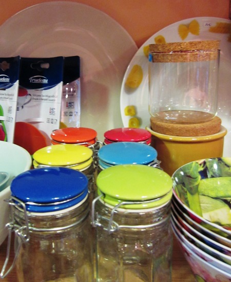 Que entren en nuestras casas, el sol, la luz y el color!!. Todo ello