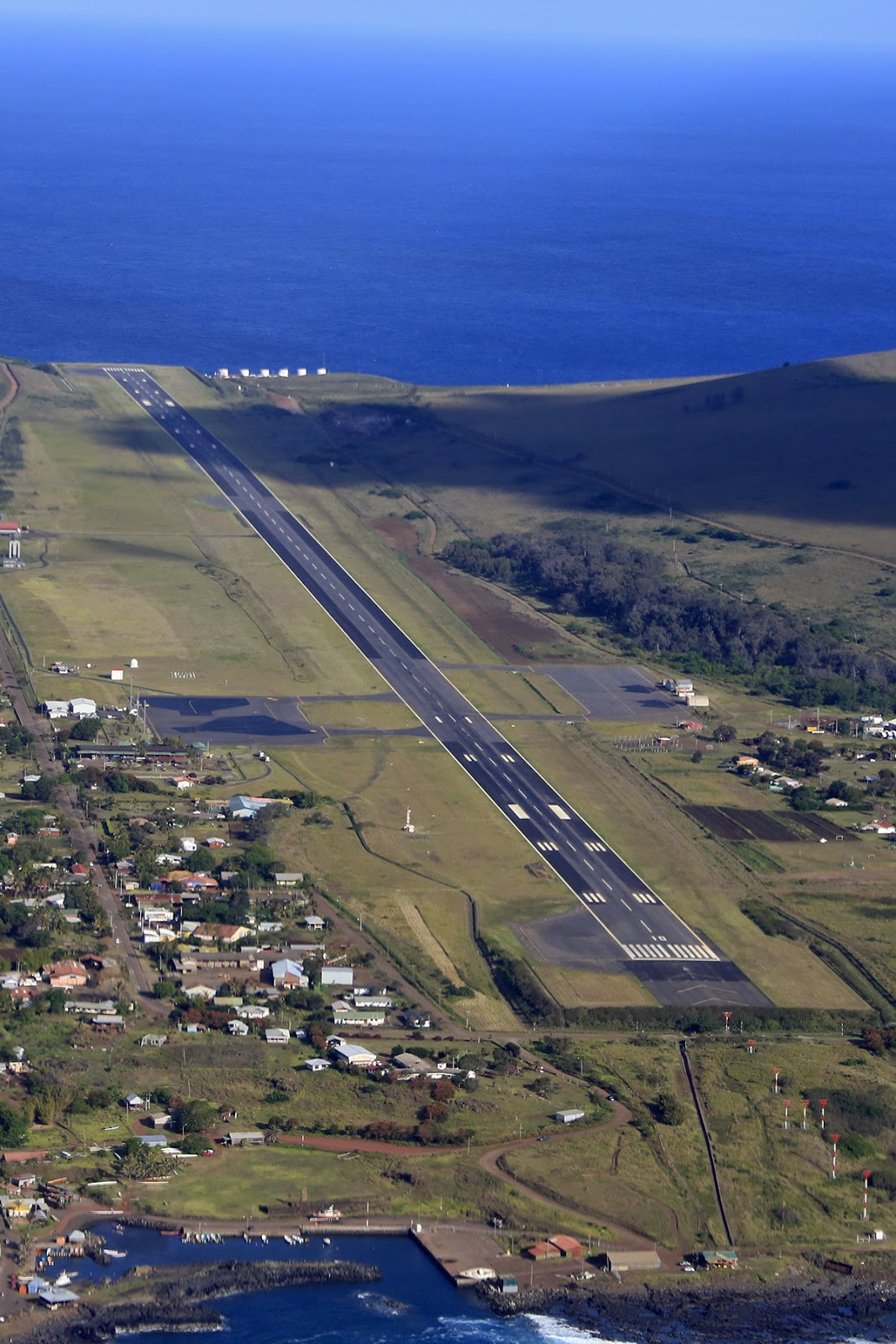 Around the world with TCS: Nov 7, 8 Easter Island