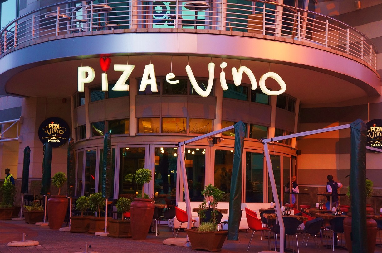 discover joburg piza e vino two pizzas two wines one r99 price pizza e vino
