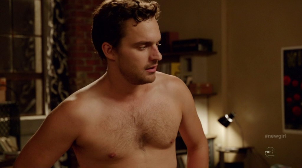 Jake Johnson is shirtless in the episode Naked of New Girl