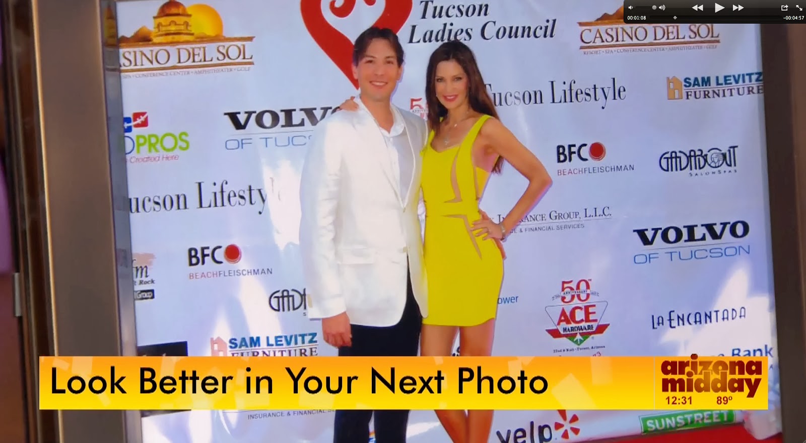 A Model's Secrets How to Pose to Look Skinny in photos for Great Pictures!