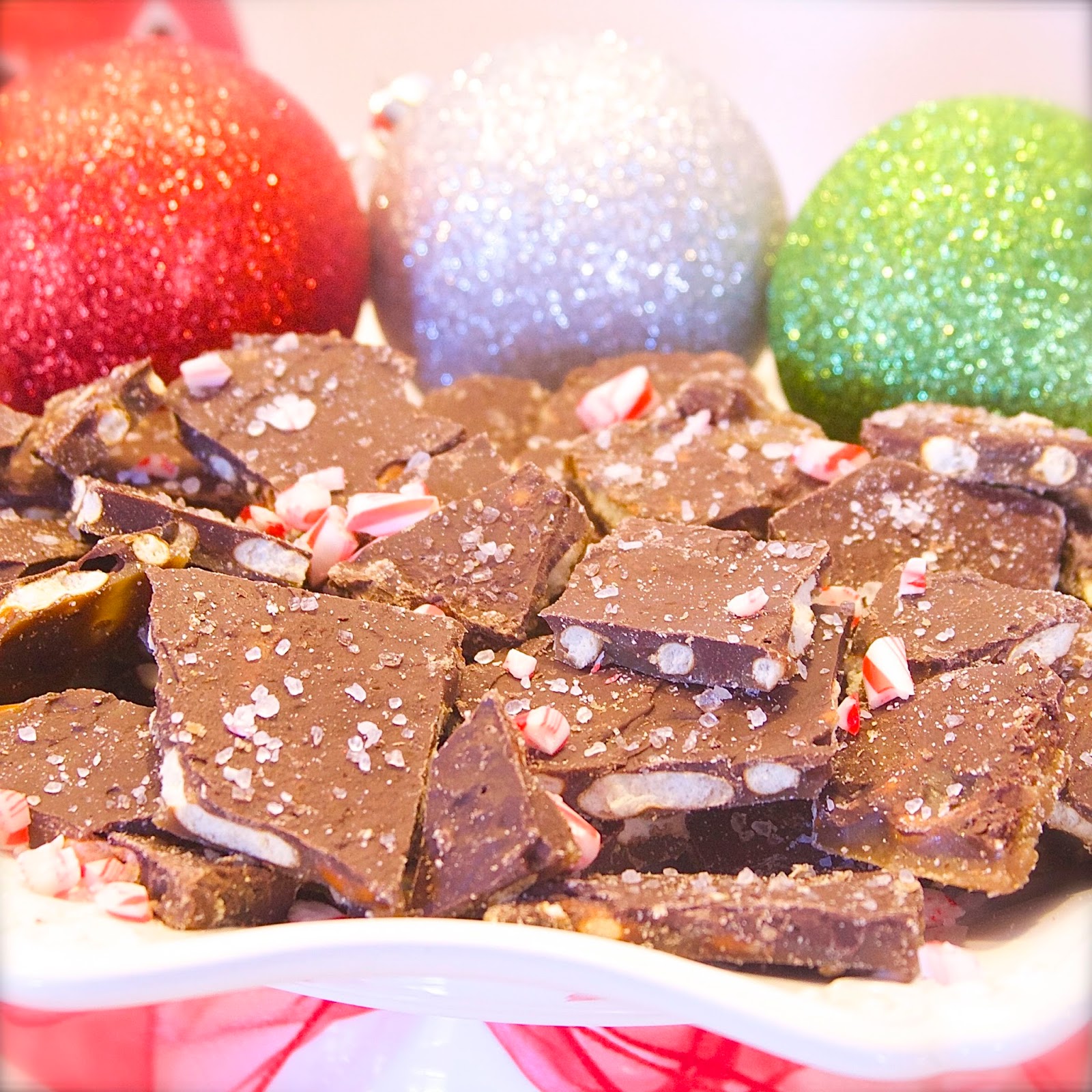 Elizabeth Obsesses... Salted Chocolate Toffee Pretzel Bark