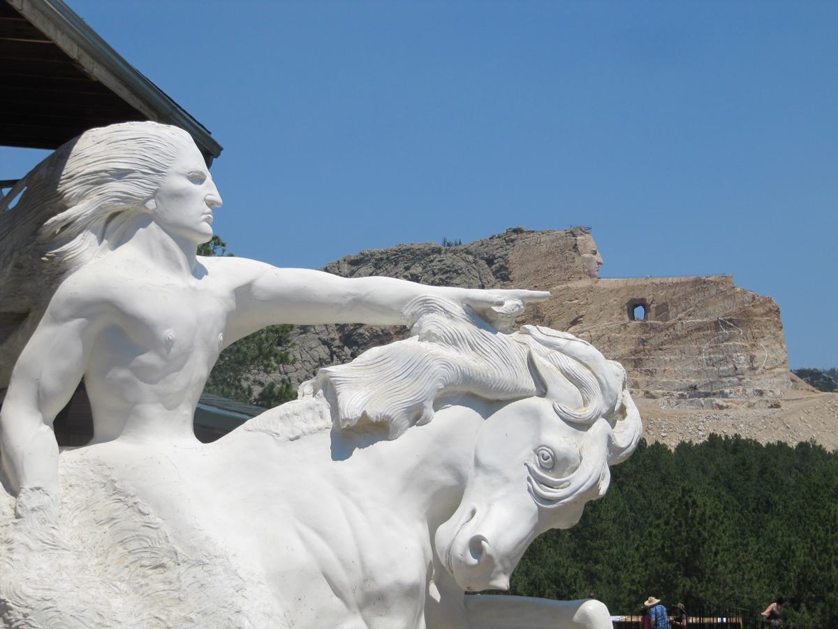 monumento a caballo Loco - Crazy horse memorial