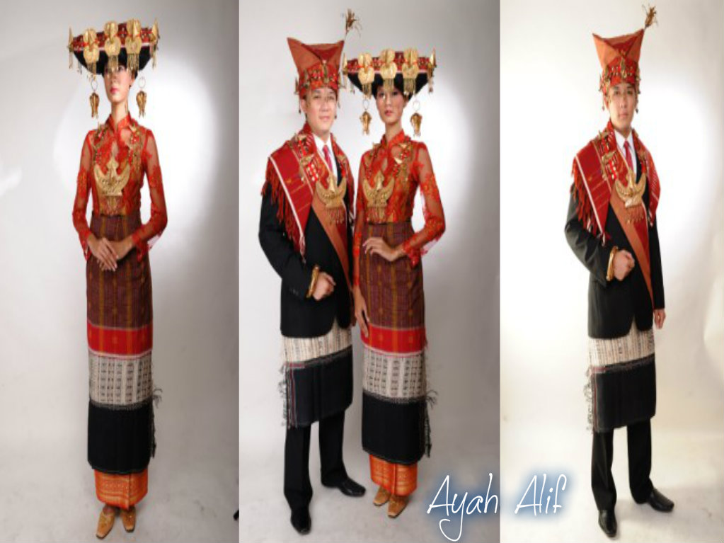 gambar baju pengantin adat batak karo