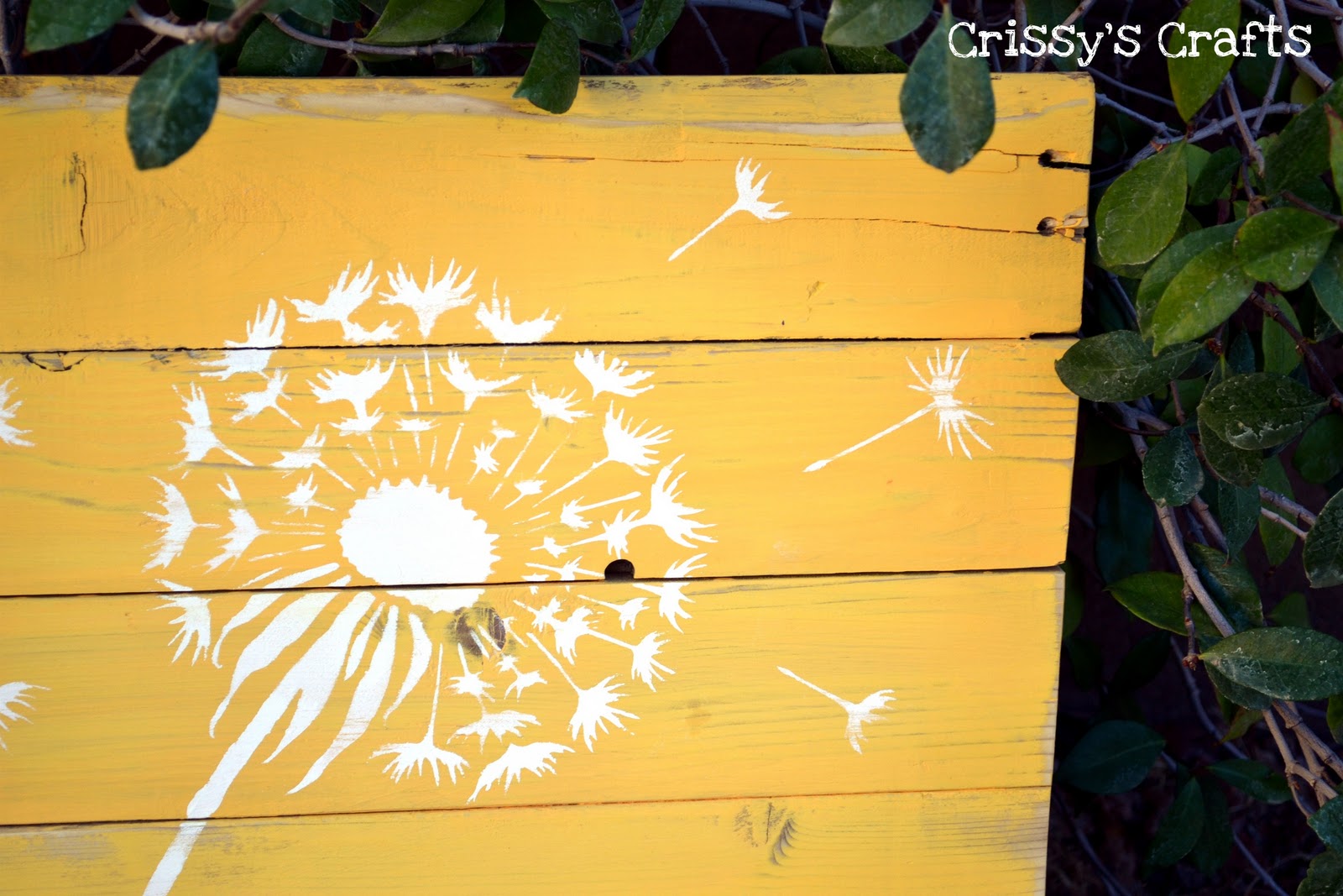 Crissy's Crafts Pallet Dandelions Wall Decor