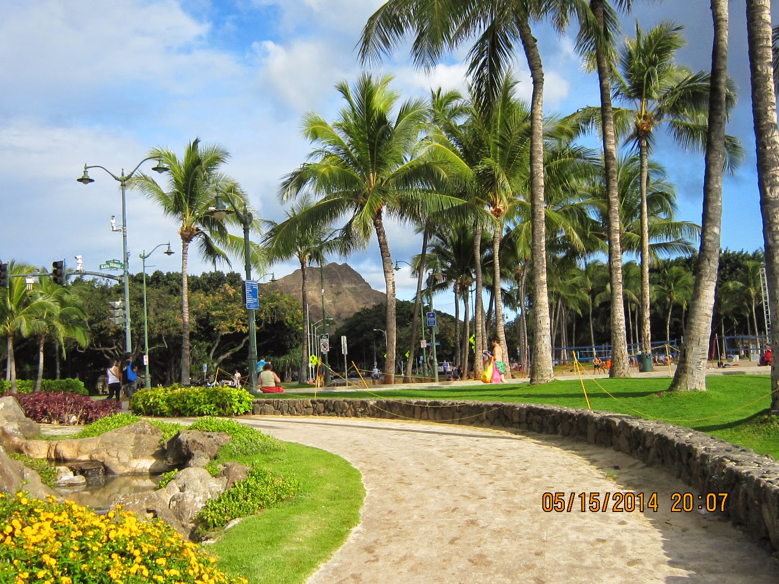 ROAD TO DIAMOND HEAD