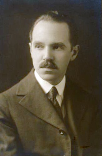 Younger trannies Charles b dillingham gay