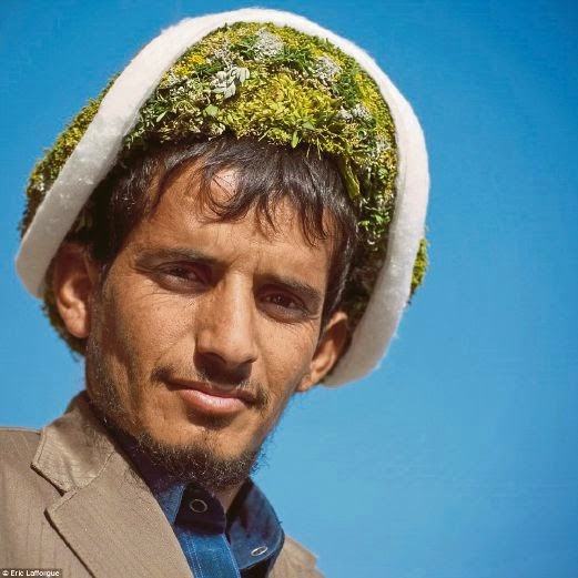 ''Mat Bunga'' Yang ditakuti Manusia!? Silang Jari