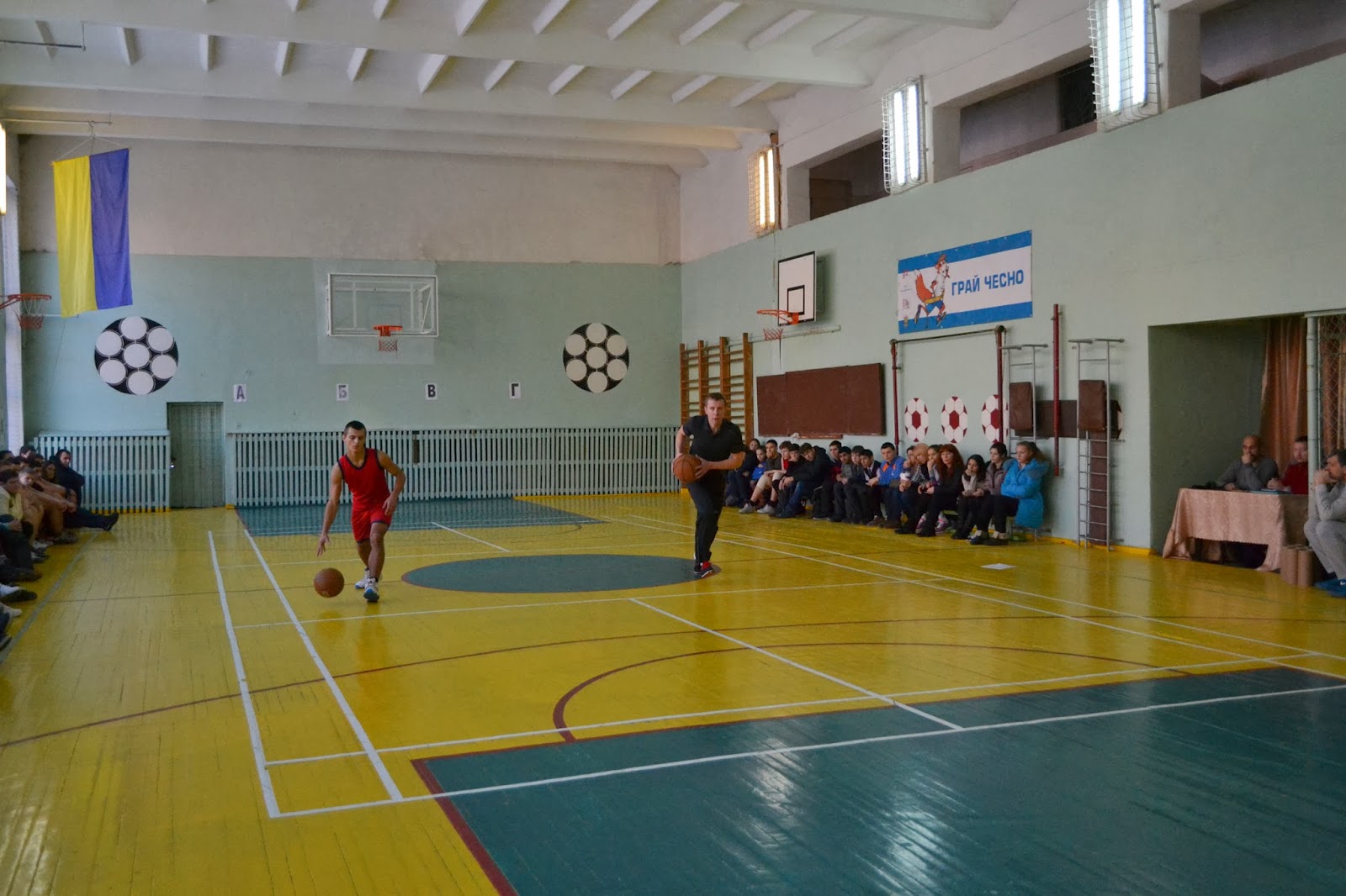 Мастер-класс по баскетболу в Павлограде с участием Дмитрия Базелевского 